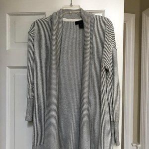 Tahari Women's Grey and White Duster Sweater